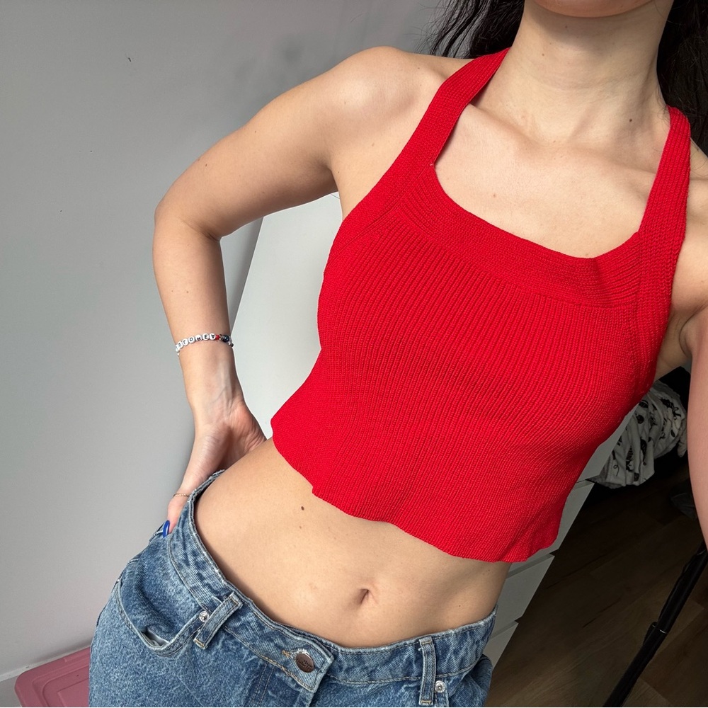 Aritzia Wilfred Red Halter Neck Ribbed Crop Top Cross Back Detail